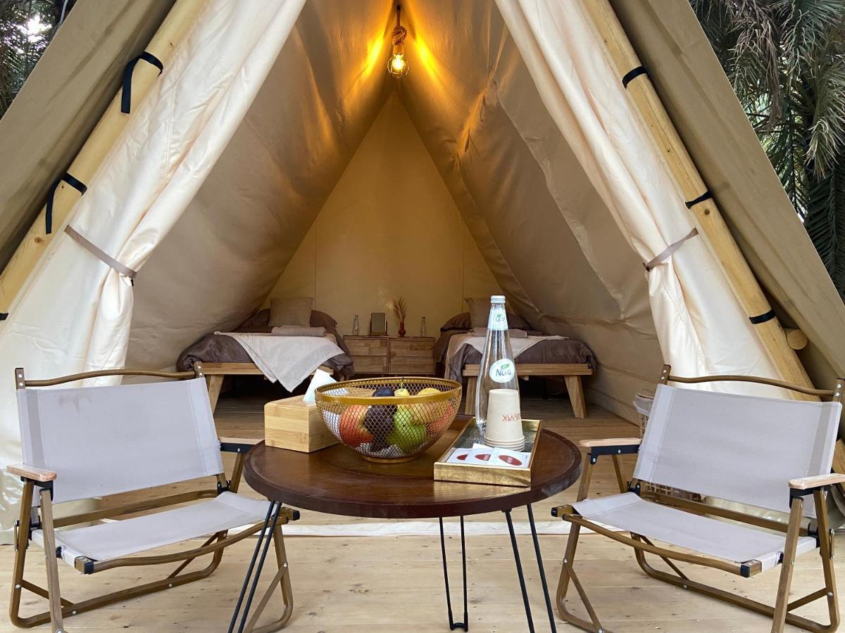 Hotel Husaak Glamping à Al-Ula Extérieur photo